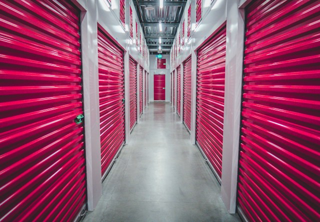 Simplifying Your Canadian Move with Self-Storage Solutions